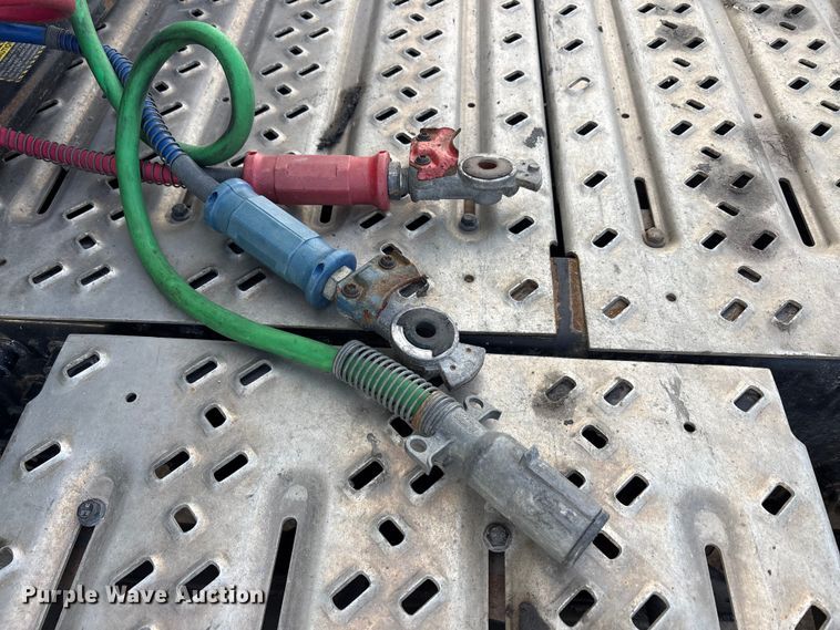 image for item FG1004 2016 Mack CXU613 semi truck