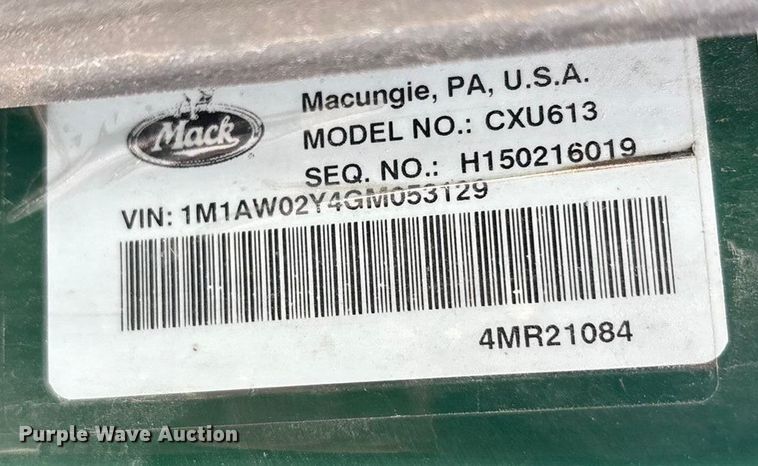 image for item FG1004 2016 Mack CXU613 semi truck