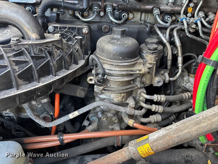 image for item FG1005 2017 Freightliner Cascadia 125 semi truck