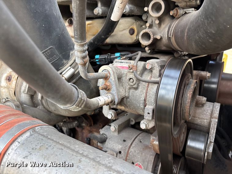 image for item FG1005 2017 Freightliner Cascadia 125 semi truck