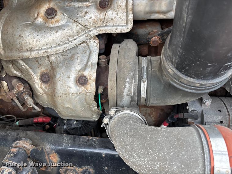 image for item FG1005 2017 Freightliner Cascadia 125 semi truck