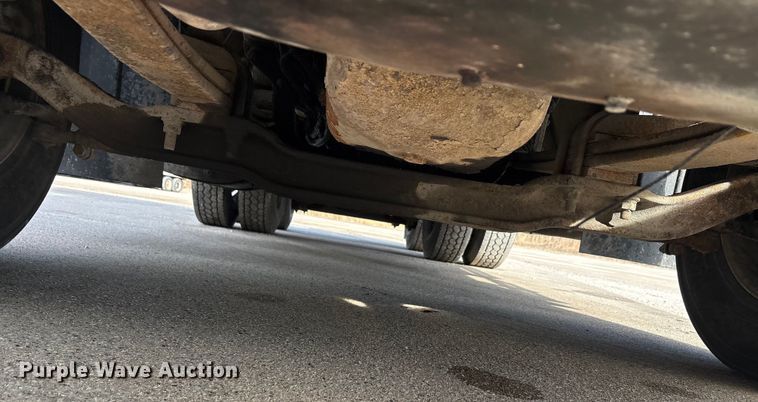 image for item FG1006 2016 Mack CXU613 semi truck