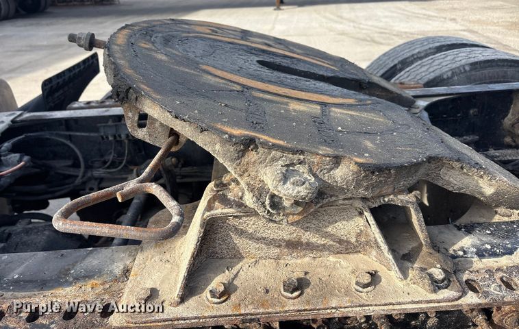 image for item FG1006 2016 Mack CXU613 semi truck