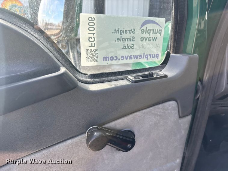 image for item FG1006 2016 Mack CXU613 semi truck