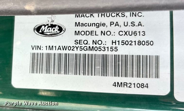 image for item FG1006 2016 Mack CXU613 semi truck