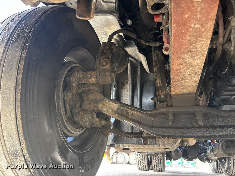 image for item FG1007 2017 Freightliner Cascadia 125 semi truck