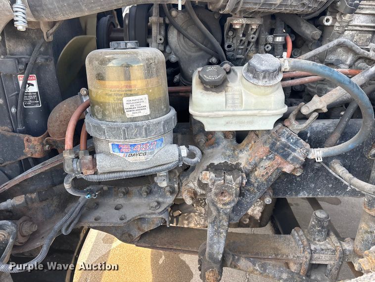 image for item FG1007 2017 Freightliner Cascadia 125 semi truck