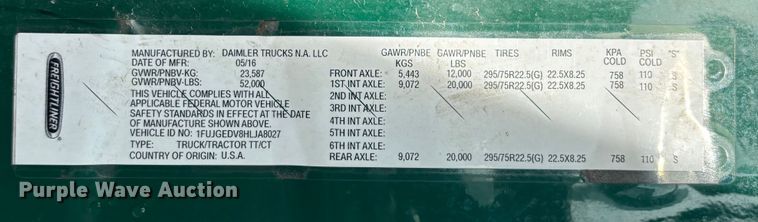 image for item FG1007 2017 Freightliner Cascadia 125 semi truck