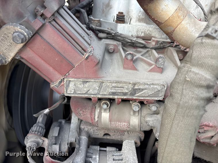 image for item FG1008 2016 Mack CXU613 semi truck