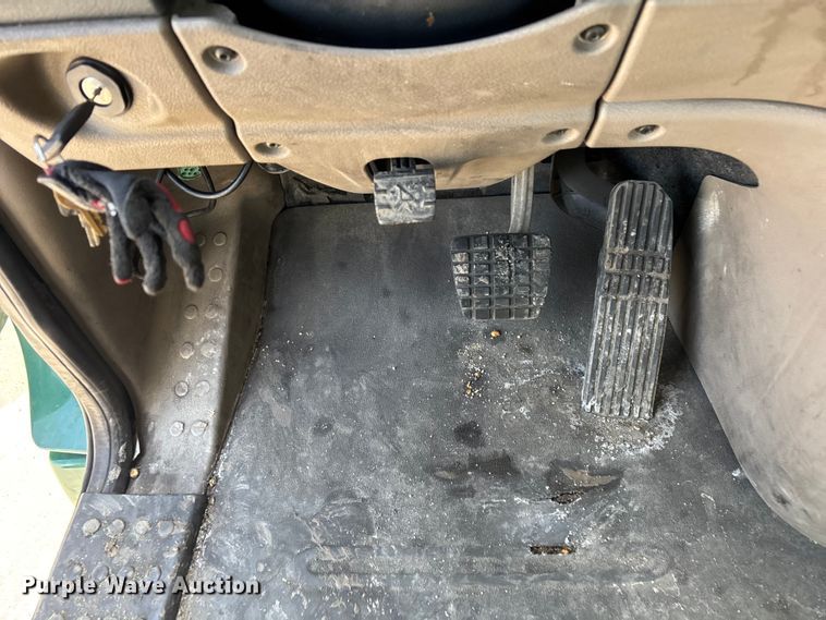 image for item FG1009 2017 Freightliner Cascadia 125 semi truck