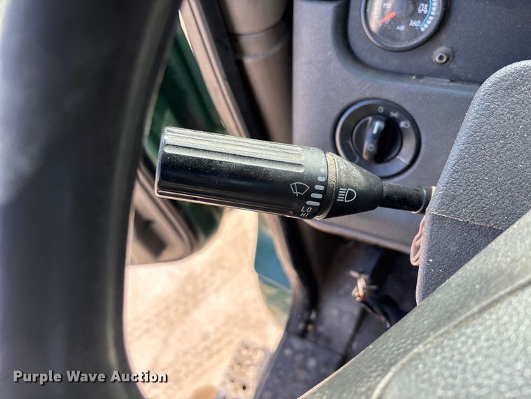 image for item FG1009 2017 Freightliner Cascadia 125 semi truck