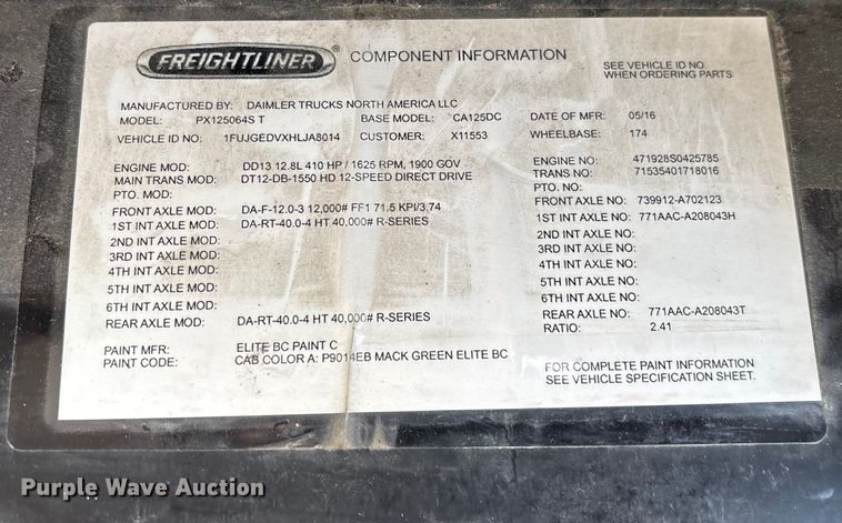 image for item FG1009 2017 Freightliner Cascadia 125 semi truck