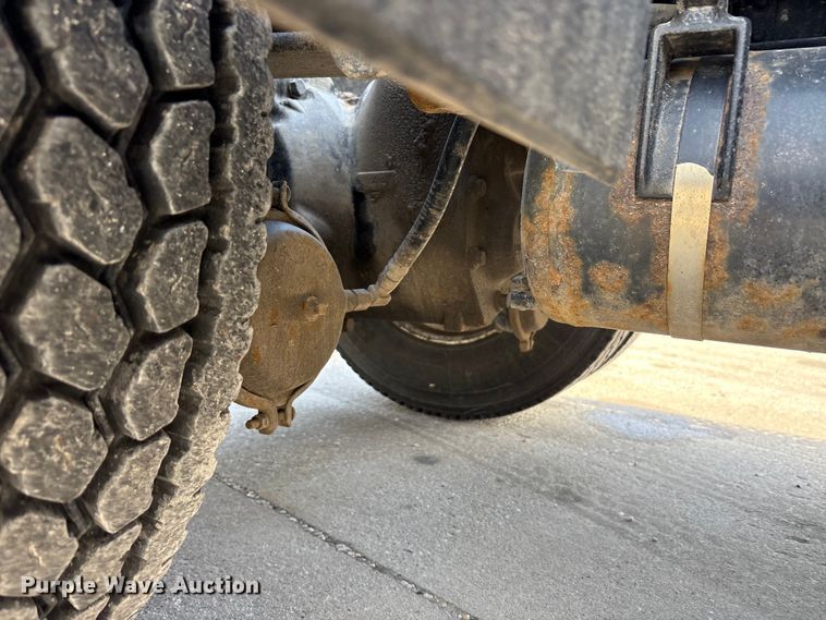 image for item FG1010 2016 Mack CXU semi truck