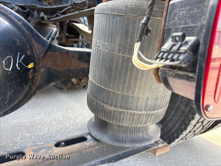 image for item FG1010 2016 Mack CXU semi truck