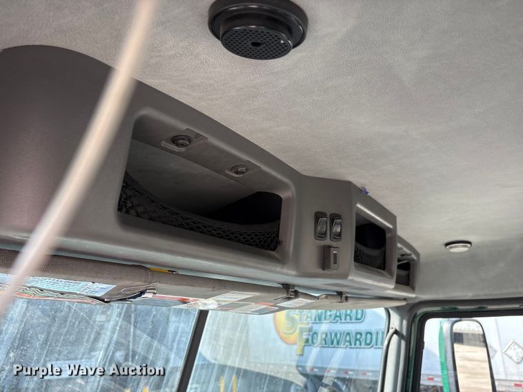 image for item FG1010 2016 Mack CXU semi truck