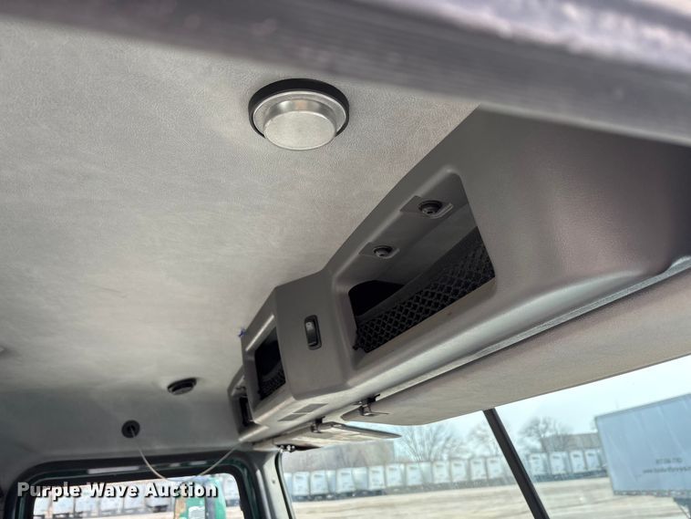 image for item FG1010 2016 Mack CXU semi truck