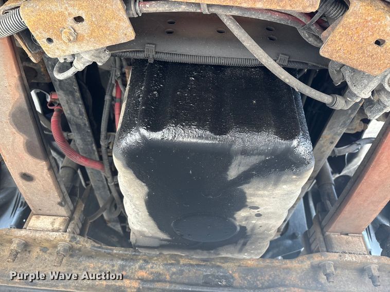 image for item FG1011 2017 Freightliner Cascadia 125 semi truck