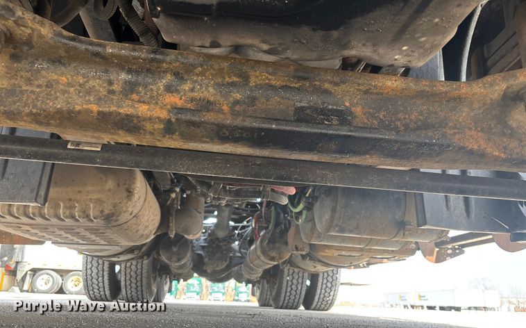 image for item FG1011 2017 Freightliner Cascadia 125 semi truck