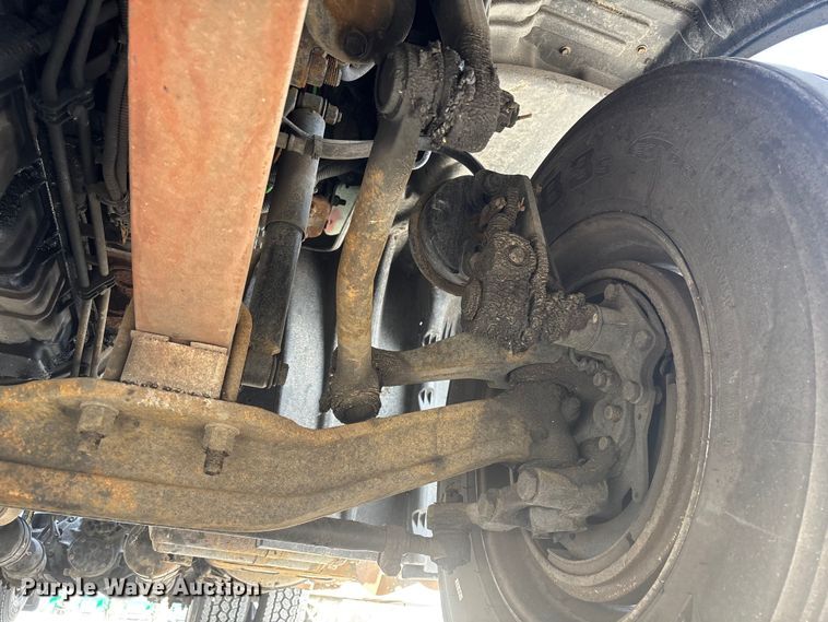 image for item FG1011 2017 Freightliner Cascadia 125 semi truck