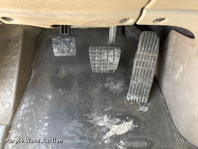 image for item FG1011 2017 Freightliner Cascadia 125 semi truck