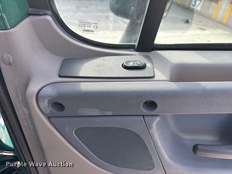 image for item FG1011 2017 Freightliner Cascadia 125 semi truck