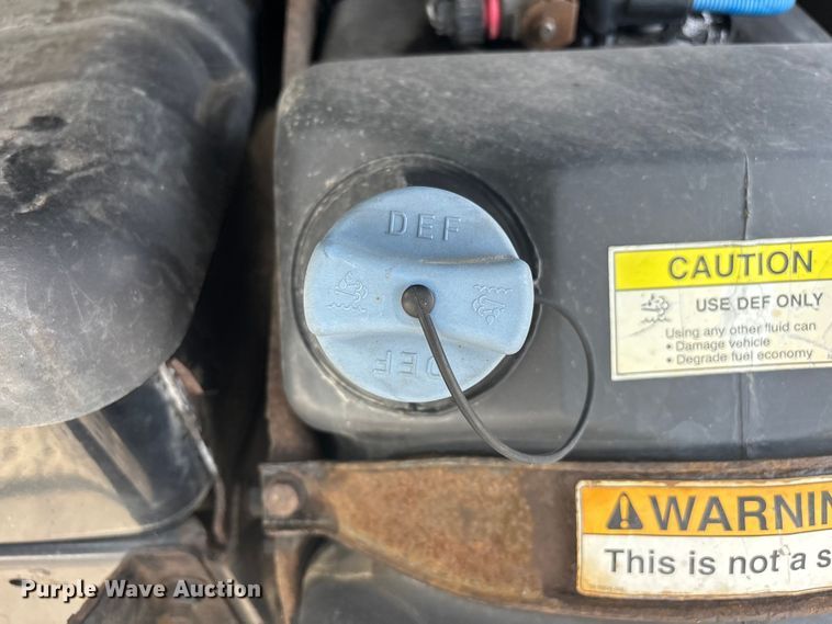 image for item FG1011 2017 Freightliner Cascadia 125 semi truck