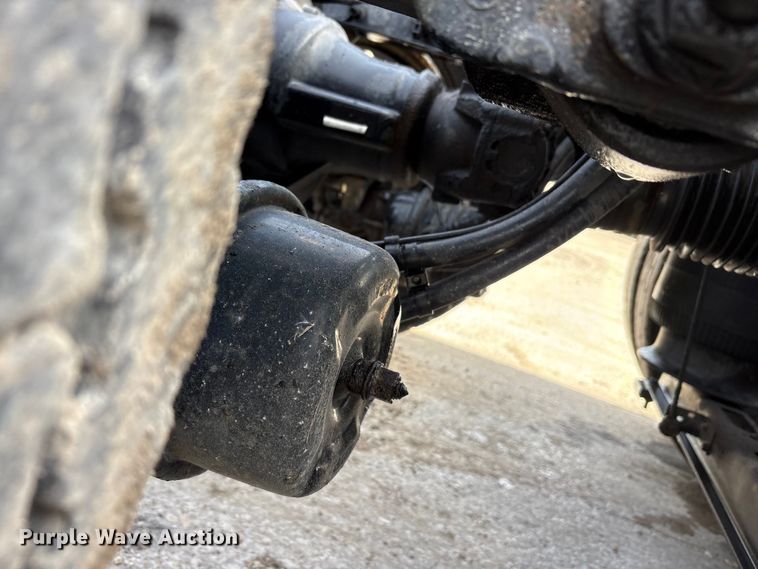 image for item FG1012 2016 Mack CXU613 semi truck