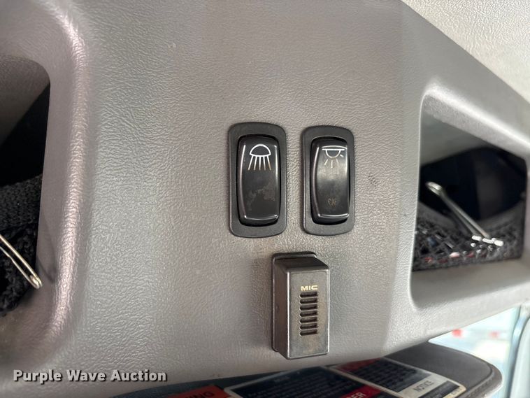 image for item FG1012 2016 Mack CXU613 semi truck