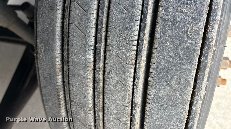 image for item FG1012 2016 Mack CXU613 semi truck