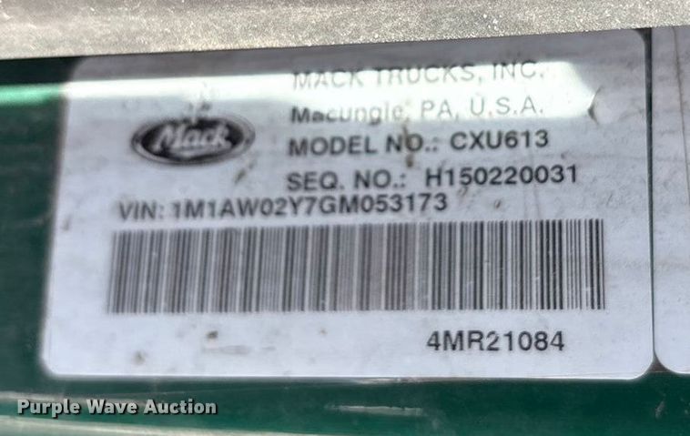 image for item FG1012 2016 Mack CXU613 semi truck