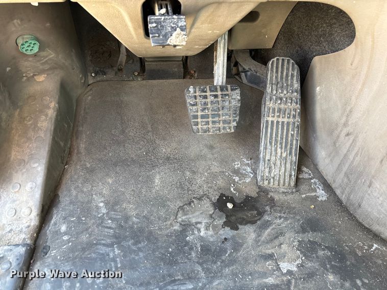 image for item FG1013 2017 Freightliner Cascadia 125 semi truck