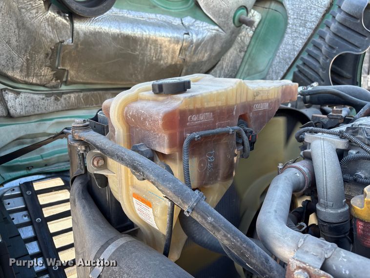 image for item FG1013 2017 Freightliner Cascadia 125 semi truck