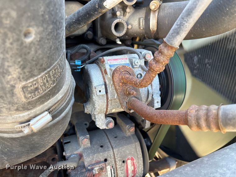 image for item FG1013 2017 Freightliner Cascadia 125 semi truck