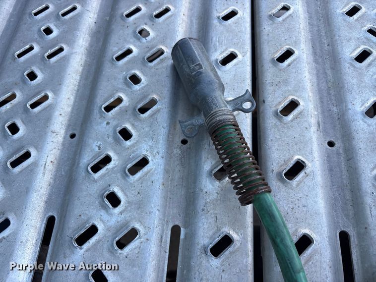 image for item FG1015 2016 Mack CXU613 semi truck