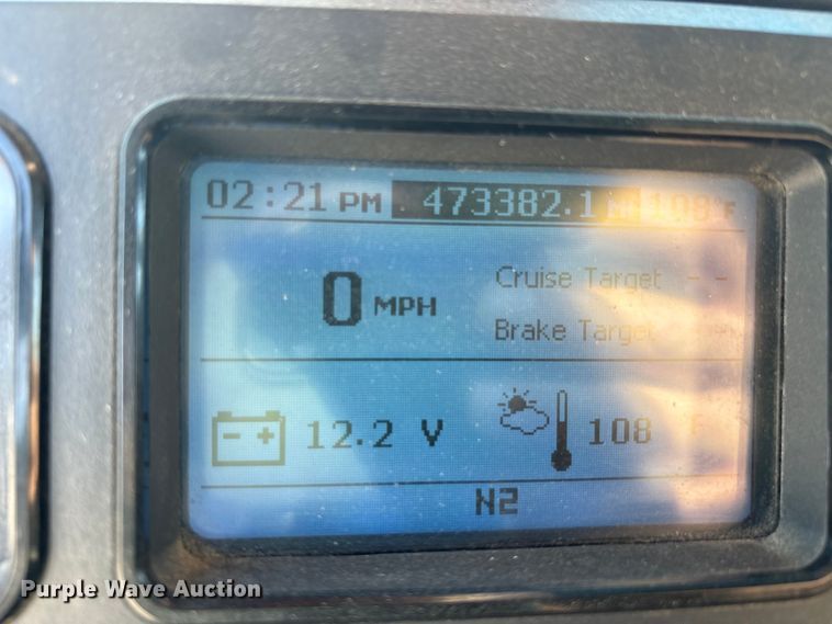 image for item FG1015 2016 Mack CXU613 semi truck