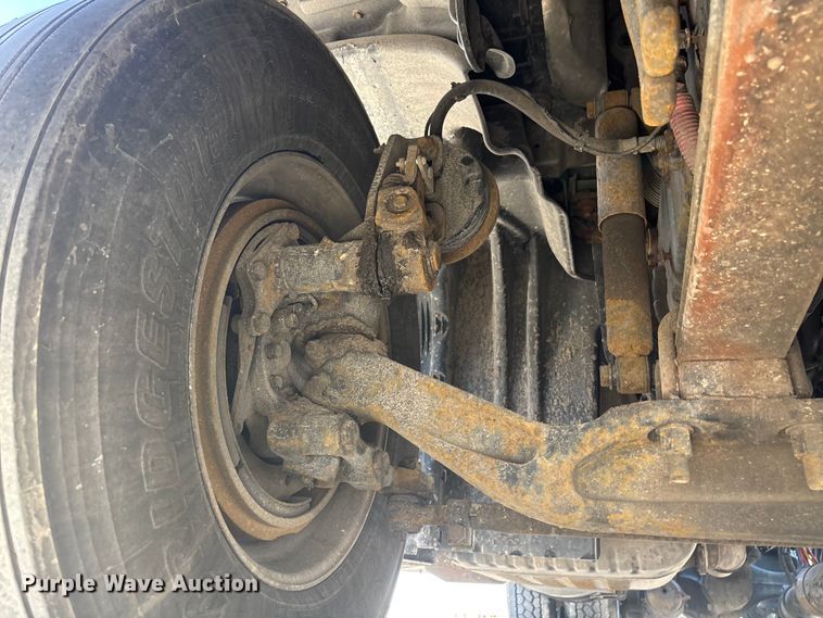 image for item FG1016 2017 Freightliner Cascadia 125 semi truck