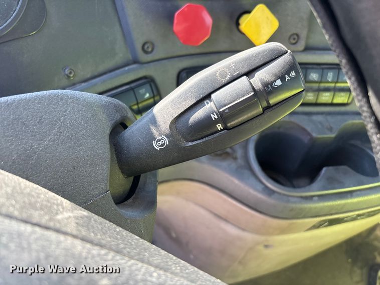 image for item FG1016 2017 Freightliner Cascadia 125 semi truck