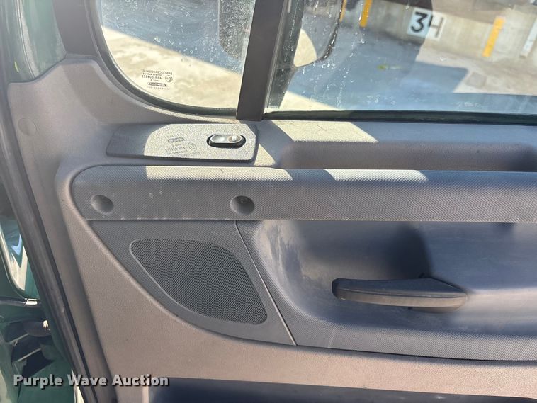 image for item FG1016 2017 Freightliner Cascadia 125 semi truck