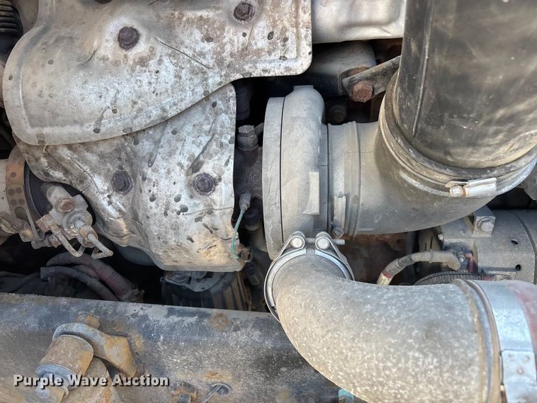 image for item FG1016 2017 Freightliner Cascadia 125 semi truck