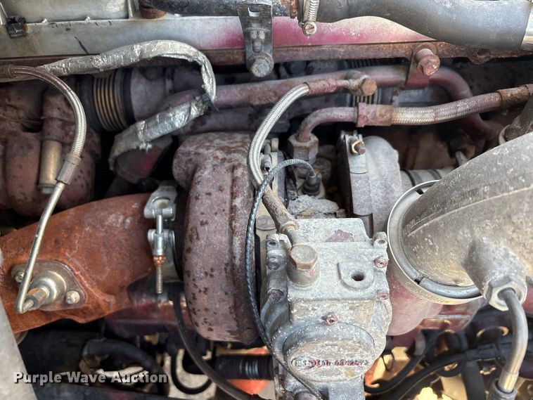 image for item FG1017 2016 Mack CXU613 semi truck