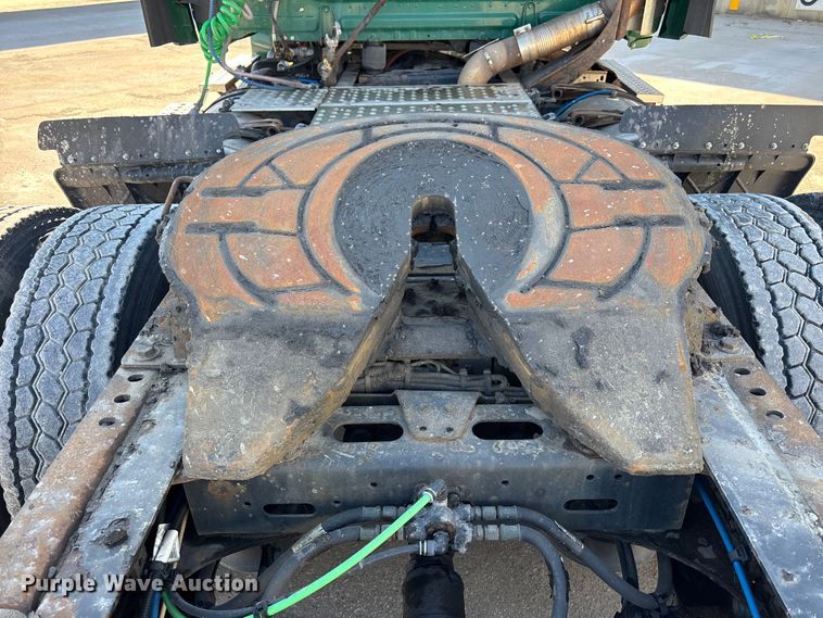 image for item FG1018 2017 Freightliner Cascadia 125 semi truck