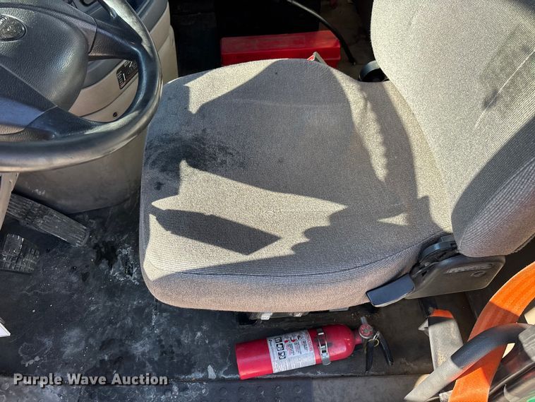 image for item FG1018 2017 Freightliner Cascadia 125 semi truck