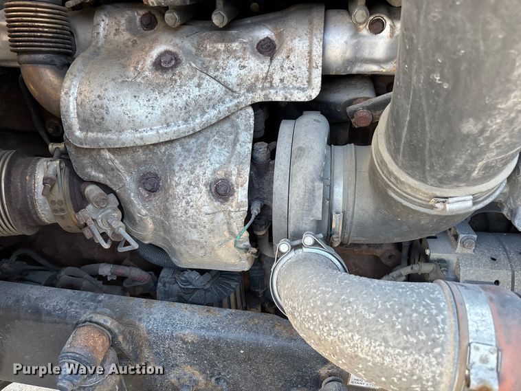 image for item FG1018 2017 Freightliner Cascadia 125 semi truck