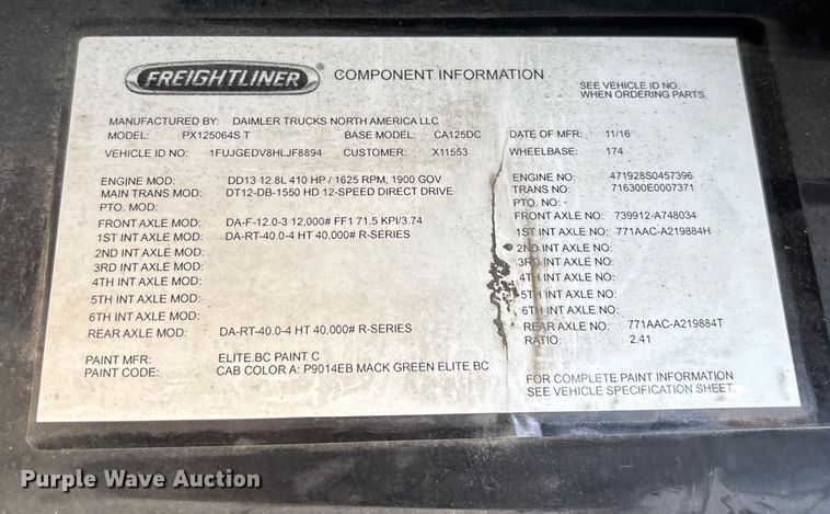 image for item FG1018 2017 Freightliner Cascadia 125 semi truck