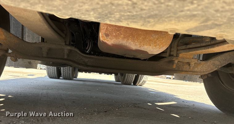 image for item FG1019 2016 Mack CXU613 semi truck