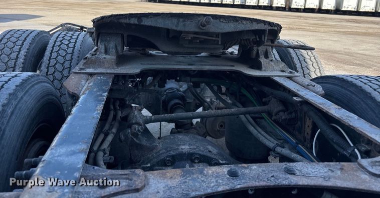 image for item FG1020 2017 Freightliner Cascadia 125 semi truck