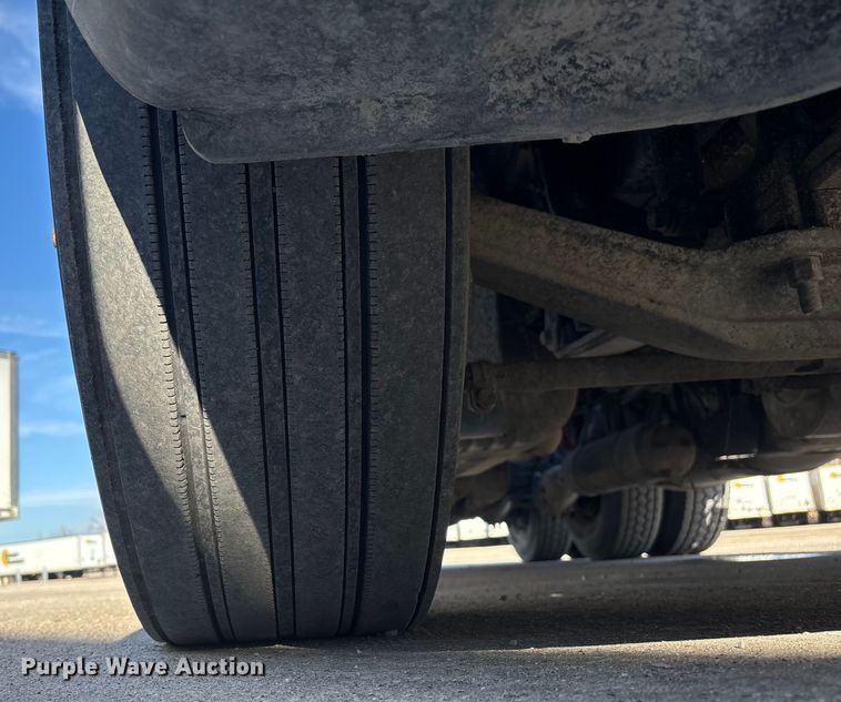 image for item FG1020 2017 Freightliner Cascadia 125 semi truck