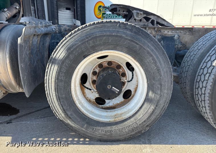 image for item FG1020 2017 Freightliner Cascadia 125 semi truck