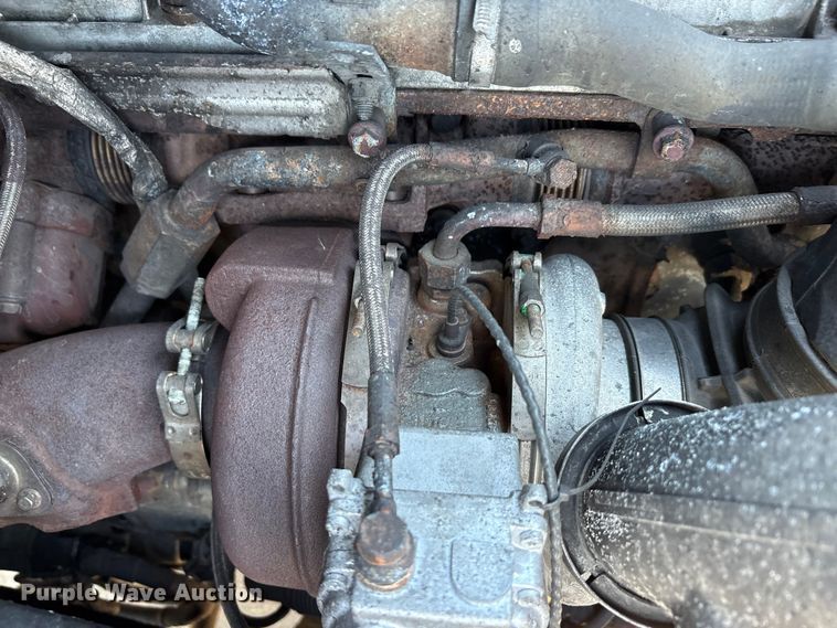 image for item FG1021 2016 Mack CXU613 semi truck