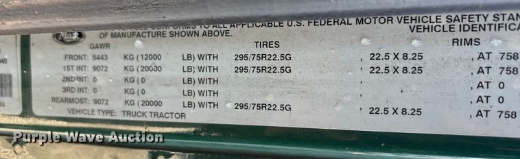 image for item FG1021 2016 Mack CXU613 semi truck